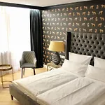 Waldhotel Luise ホテル